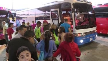 En autobus de ciudad de Panamá a Zona Libre de Colón