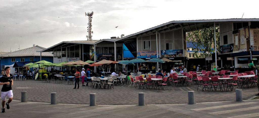 precio mercado de mariscos restaurantes menú